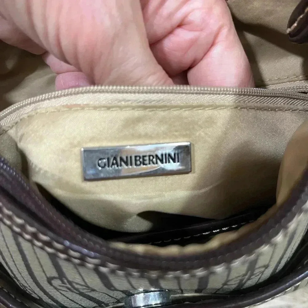 Giani Bernini purse - Picture 3 of 3